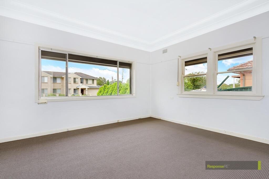 88 Moxhams Road, Winston Hills Sold by ResponseRE Walsh Sullivan Northmead - image 1