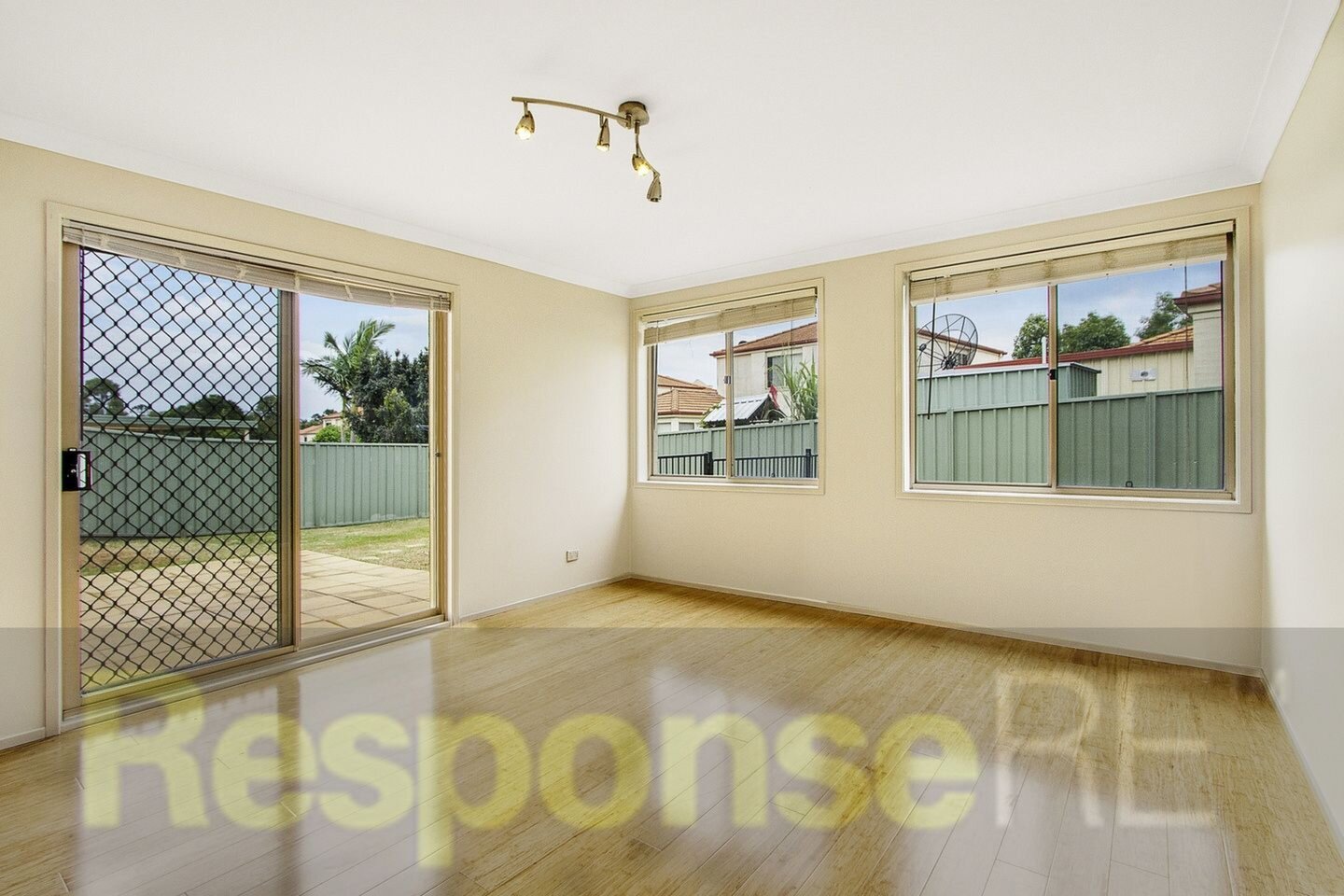 4 Deakin Avenue, Glenwood Sold by ResponseRE - image 1