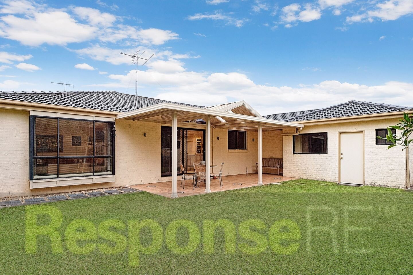 8 Anita Street, Glenwood Sold by ResponseRE - image 1