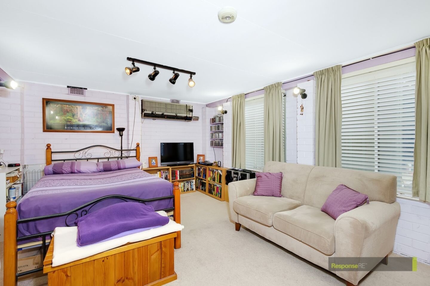 32 Rondelay Drive, Castle Hill Sold by ResponseRE Walsh Sullivan Northmead - image 1
