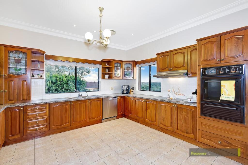 11 Boyne Place, Baulkham Hills Sold by ResponseRE Walsh Sullivan Northmead - image 1