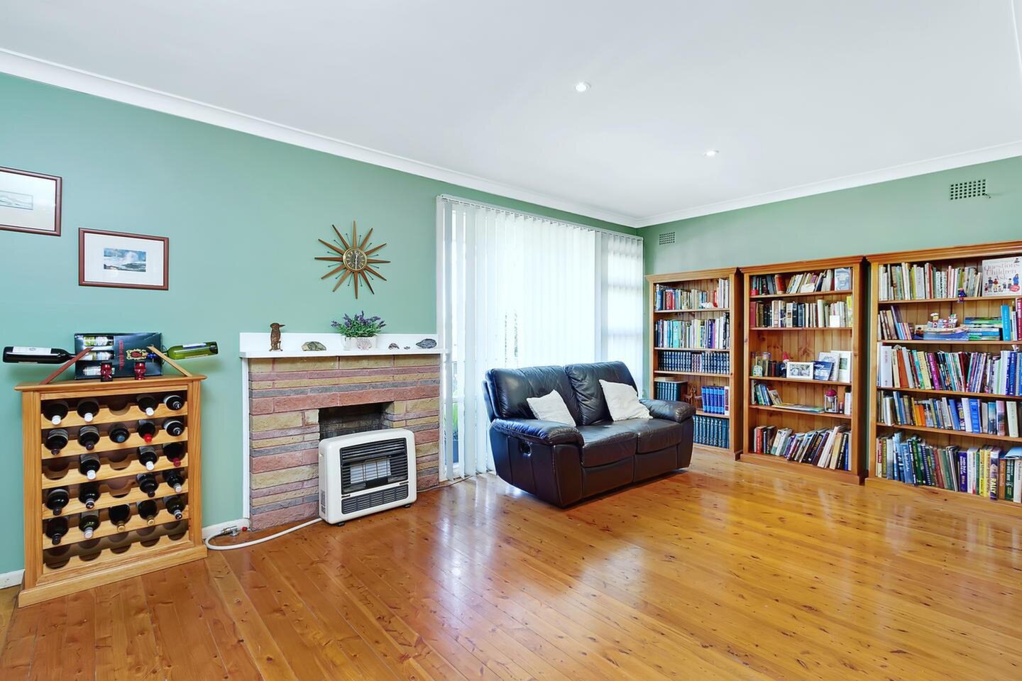 10 Bundilla Avenue, Winston Hills Sold by ResponseRE Walsh Sullivan Baulkham Hills - image 1