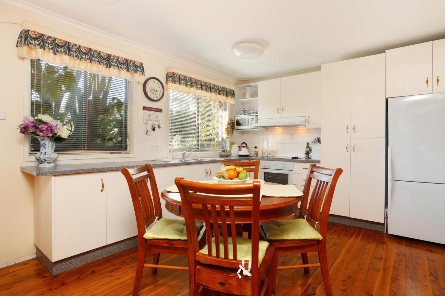 19 Timaru Grove, South Penrith Sold by Response Real Estate Penrith - image 1