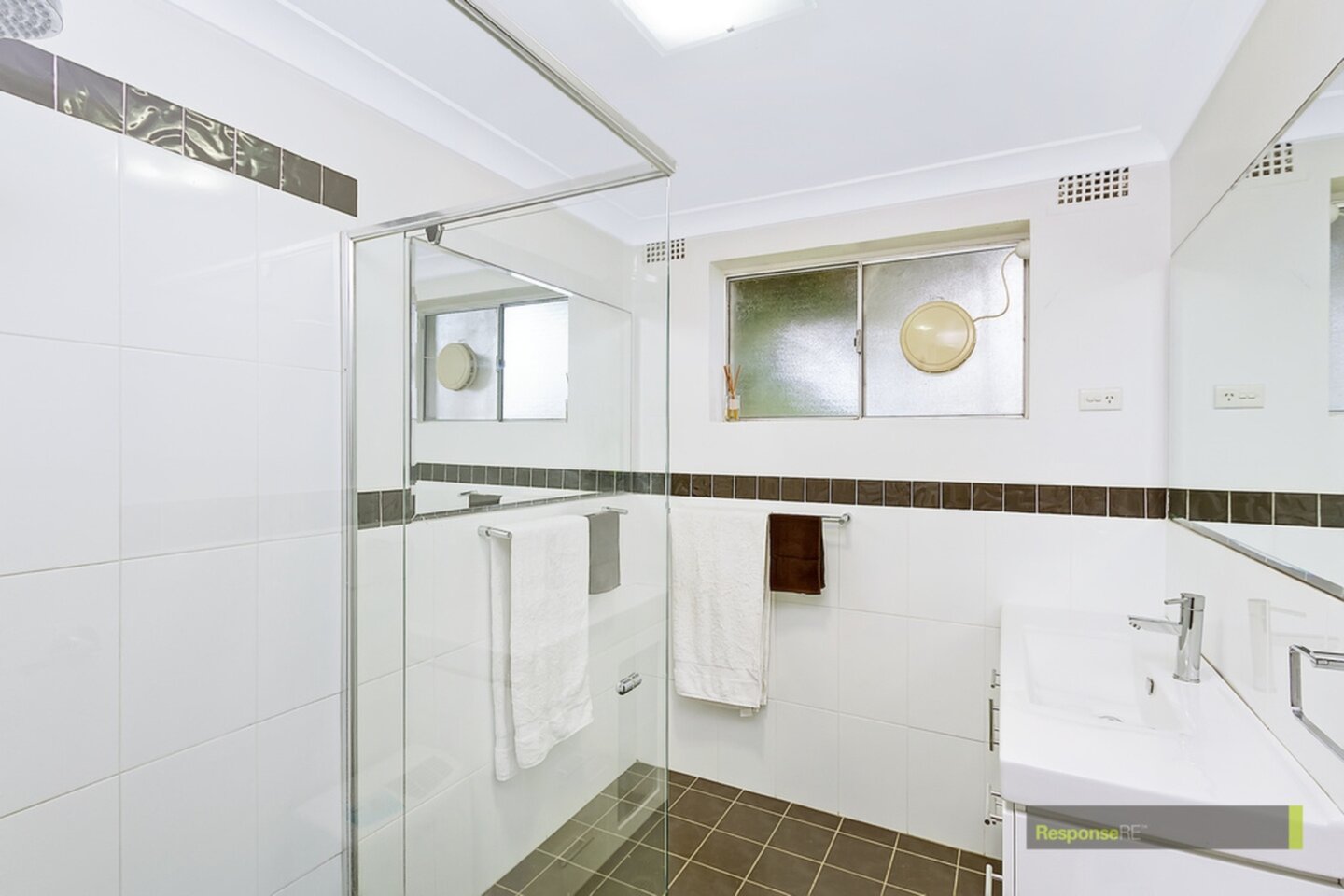 26 Dodson Crescent, Winston Hills Sold by ResponseRE Walsh Sullivan Baulkham Hills - image 1