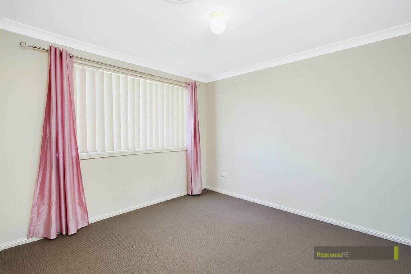 5/6 Golden Grove Avenue, Kellyville Sold by ResponseRE Walsh Sullivan Northmead - image 1
