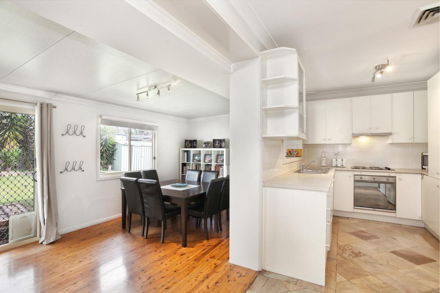 9 Weatherby Avenue, Cambridge Park Sold by Response Real Estate Penrith - image 1