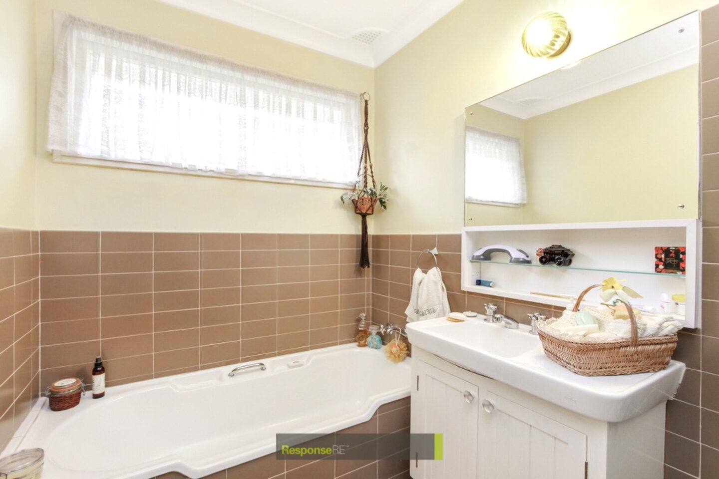 8 Roxborough Park Road, Baulkham Hills Sold by ResponseRE Walsh Sullivan Northmead - image 1