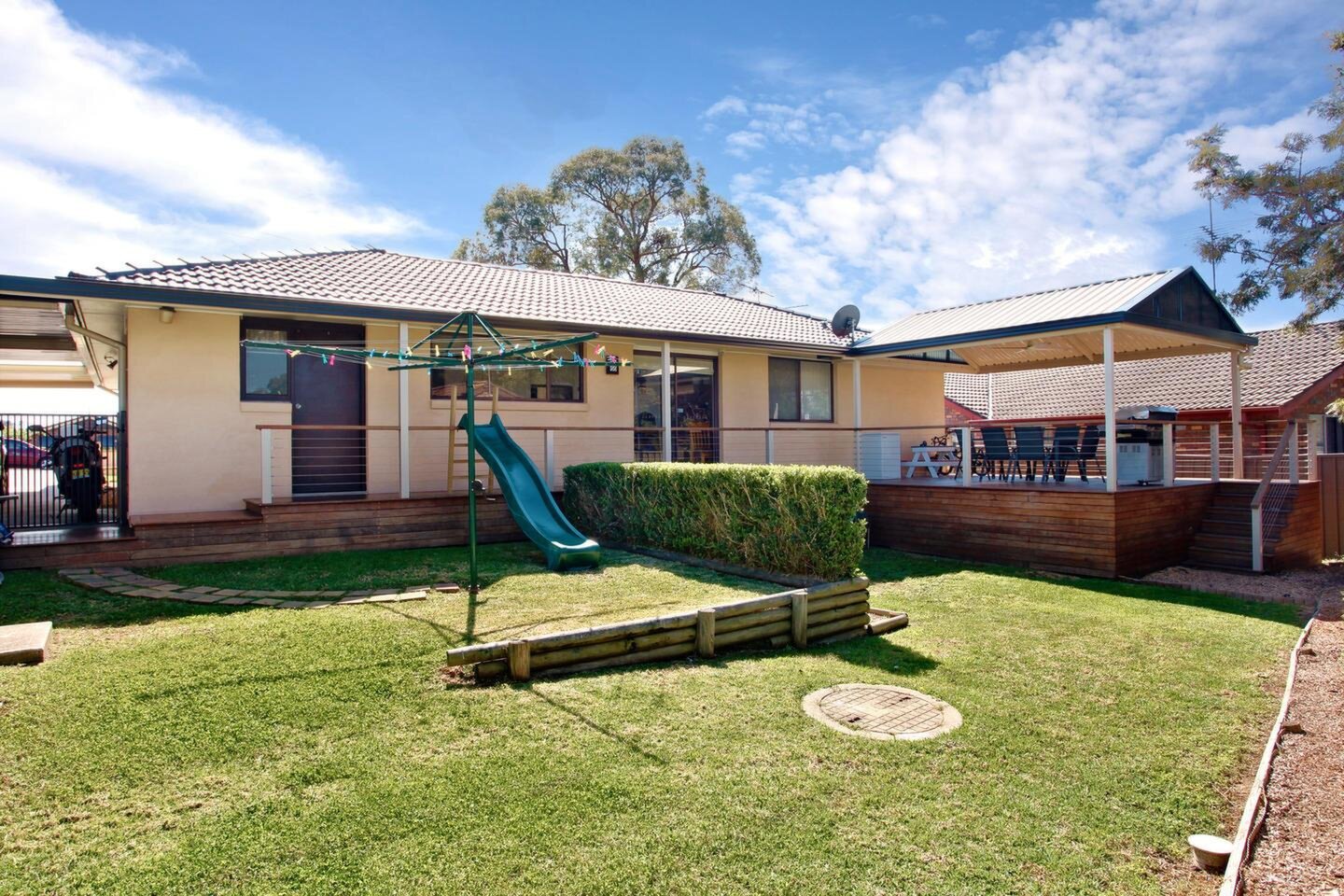 4 Tukara Road, South Penrith Sold by Response Real Estate Penrith - image 1