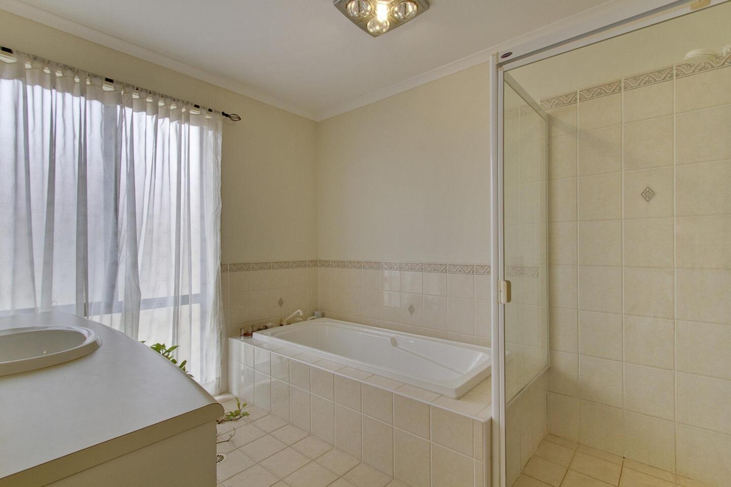 18 Active Place, Beaumont Hills Sold by ResponseRE - image 1