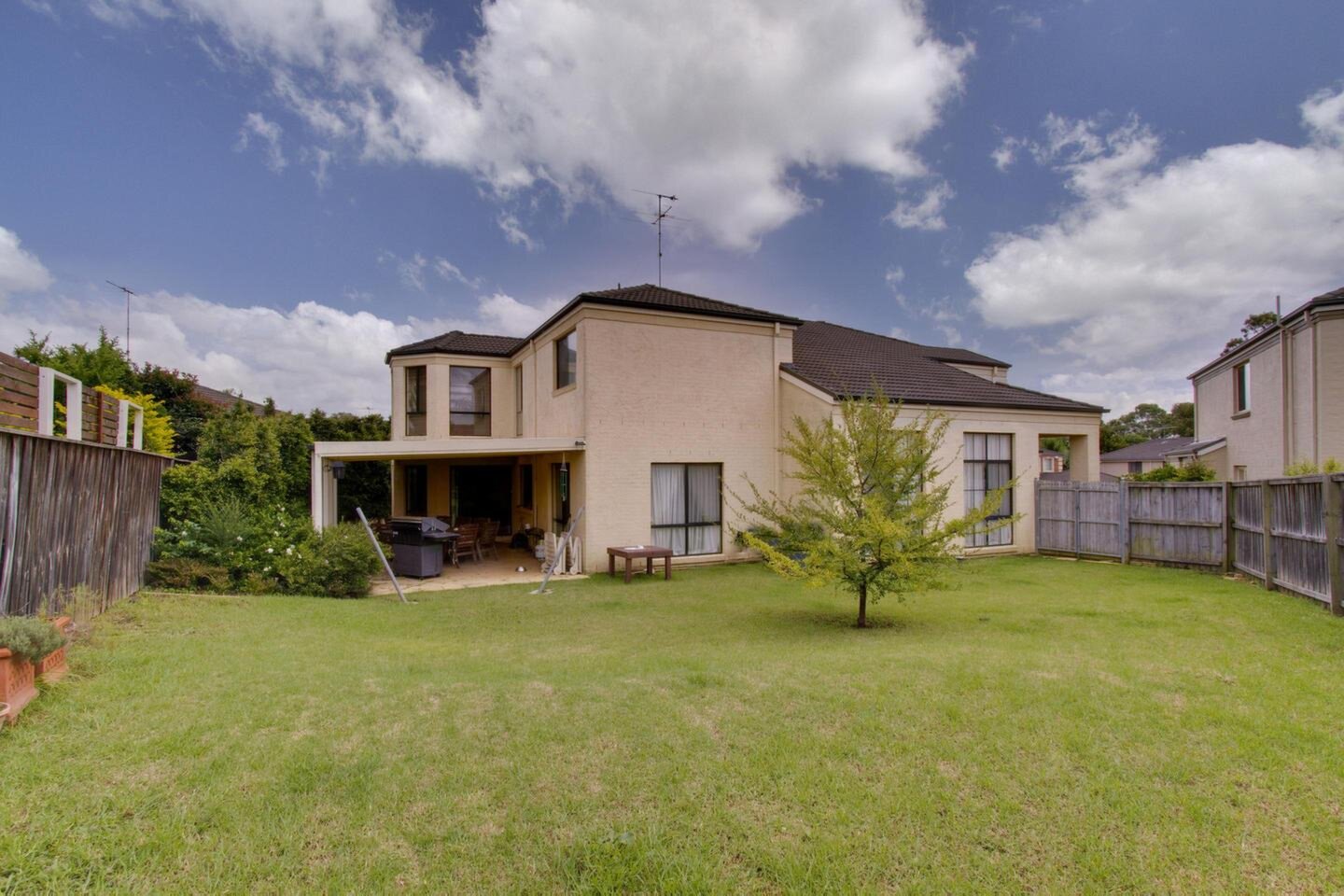 18 Active Place, Beaumont Hills Sold by ResponseRE - image 1