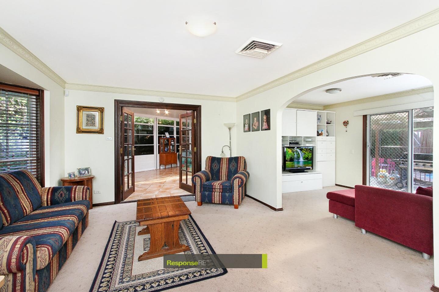 6 Norwood Place, Baulkham Hills Sold by ResponseRE Walsh Sullivan Northmead - image 1