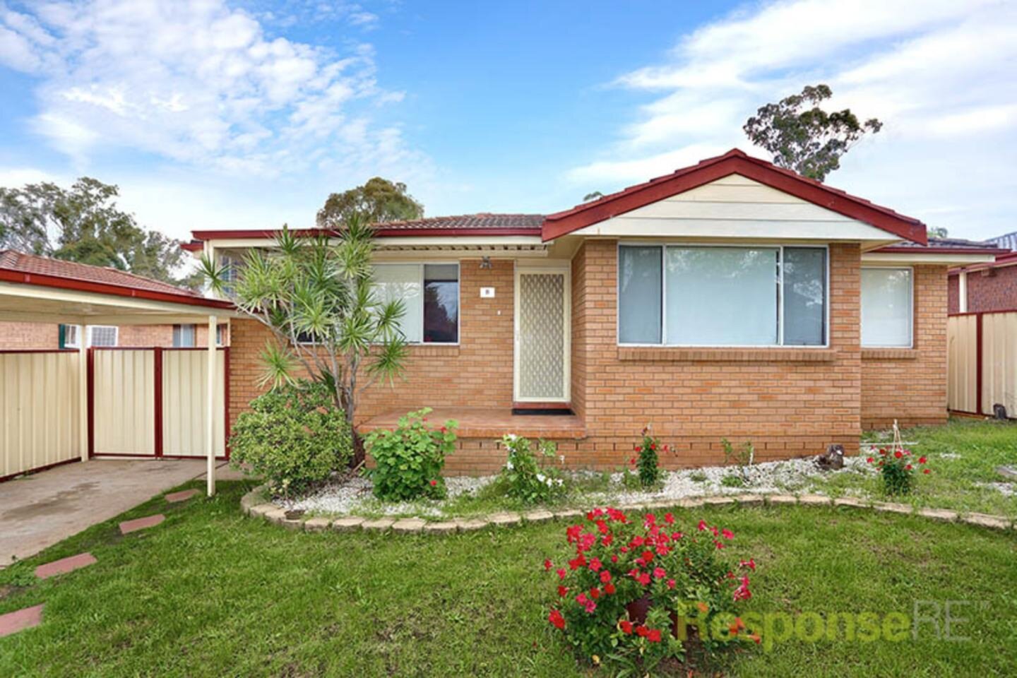 8 Barnfield Place, Dean Park Sold by ResponseRE Norwest - image 1