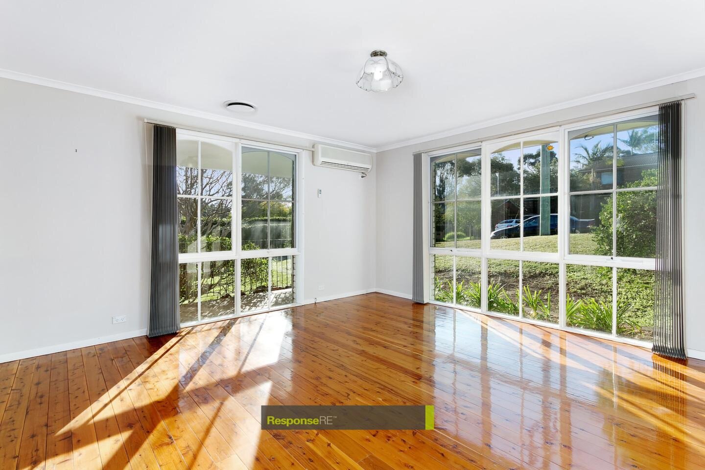 27 Mozart Street, Seven Hills Sold by ResponseRE Walsh Sullivan Northmead - image 1