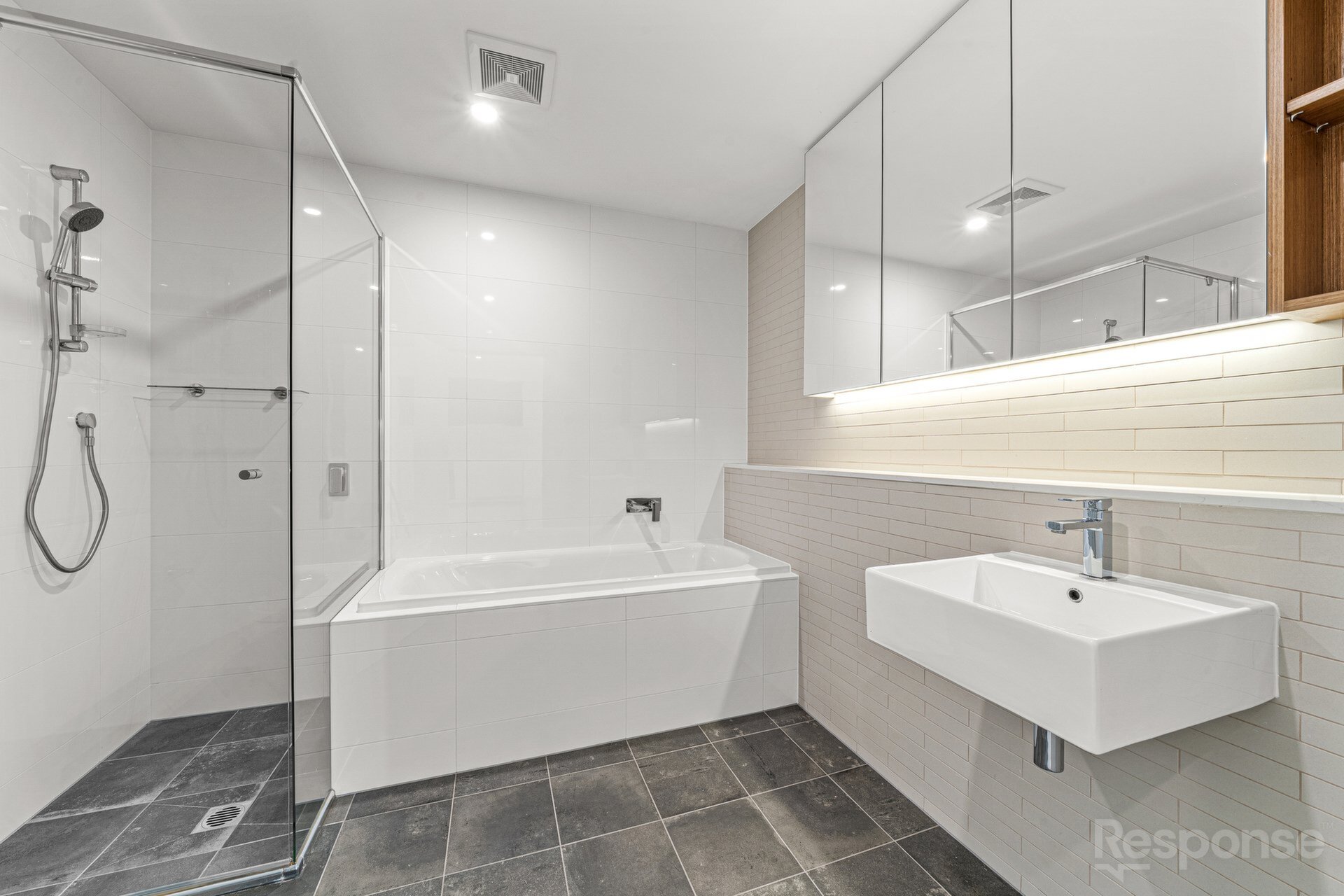 4/52 Withers Road, North Kellyville Sold by ResponseRE - image 1