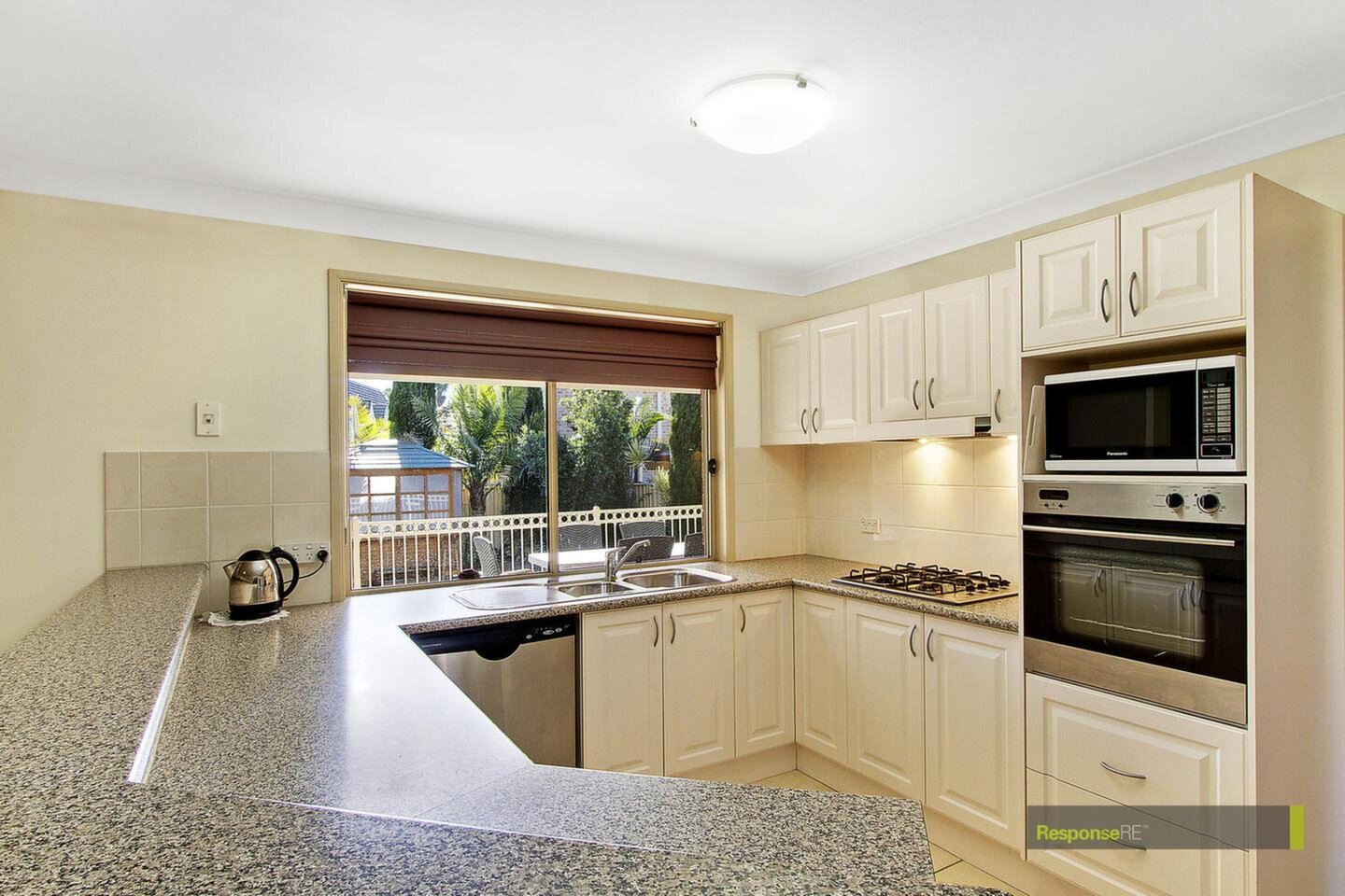 4 Parklea Drive, Parklea Sold by ResponseRE - image 1