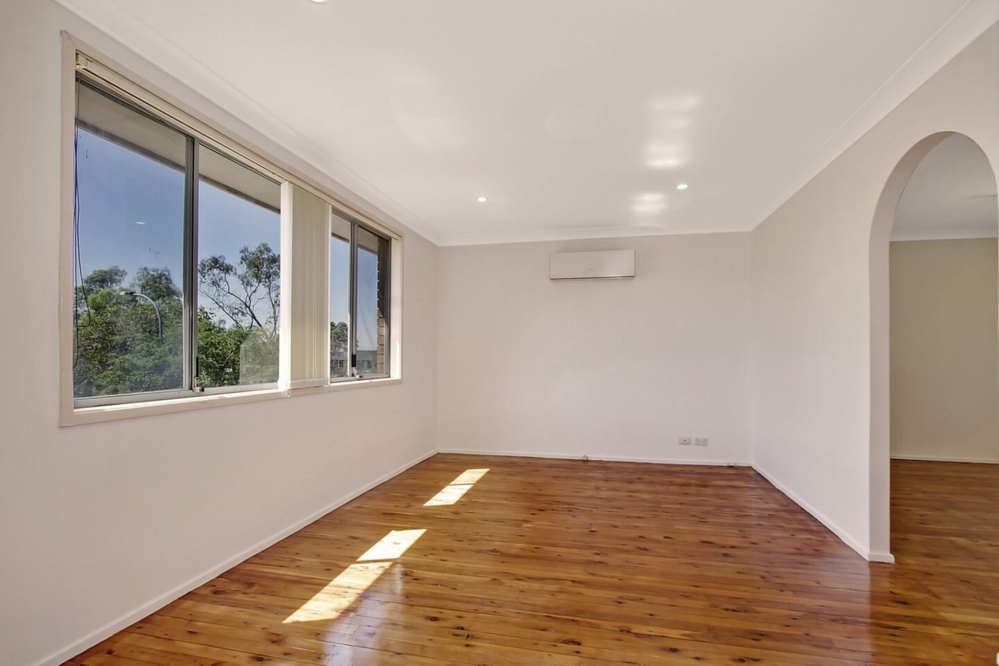 5 Kyleanne Place, Dean Park Sold by ResponseRE - image 1
