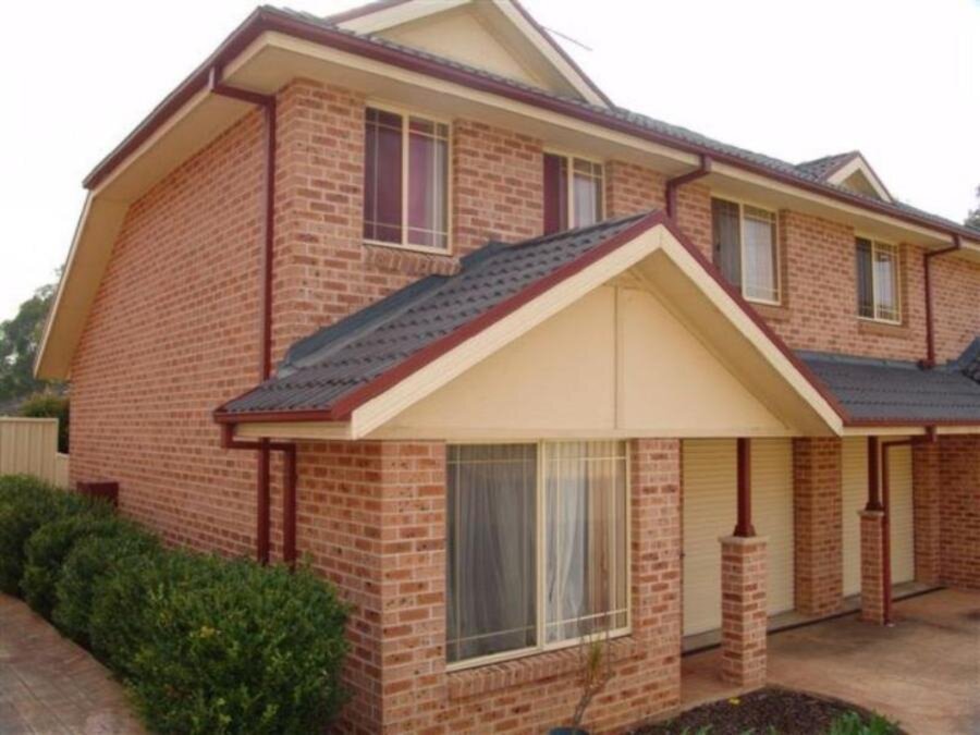 2/9 Blaxland Avenue, Penrith Sold by Response Real Estate Penrith - image 1