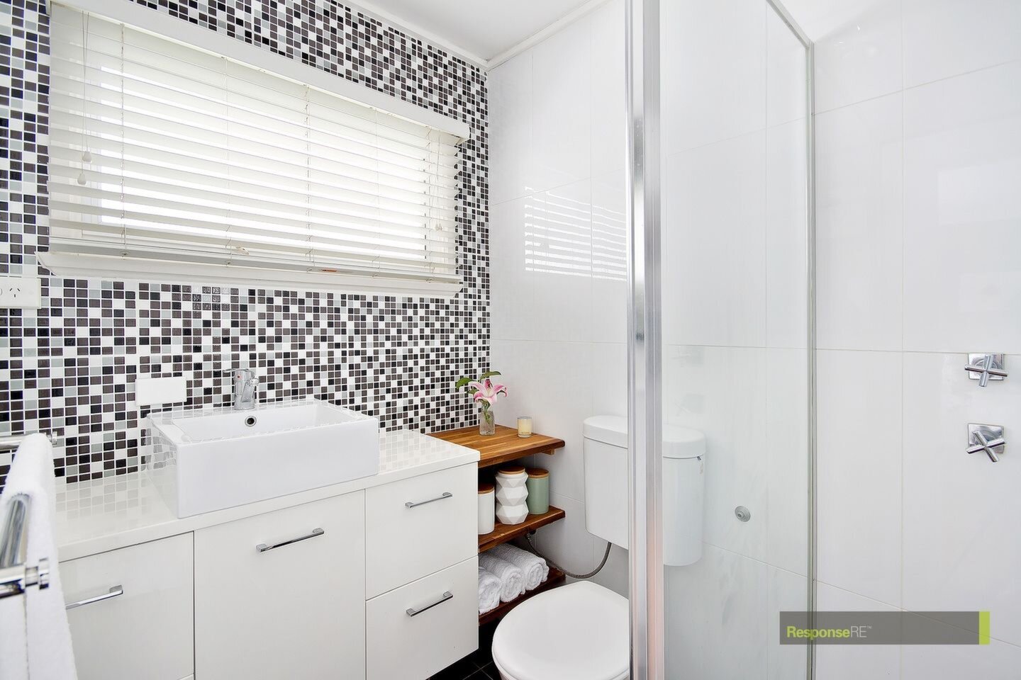 102 Junction Road, Winston Hills Sold by ResponseRE Walsh Sullivan Northmead - image 1