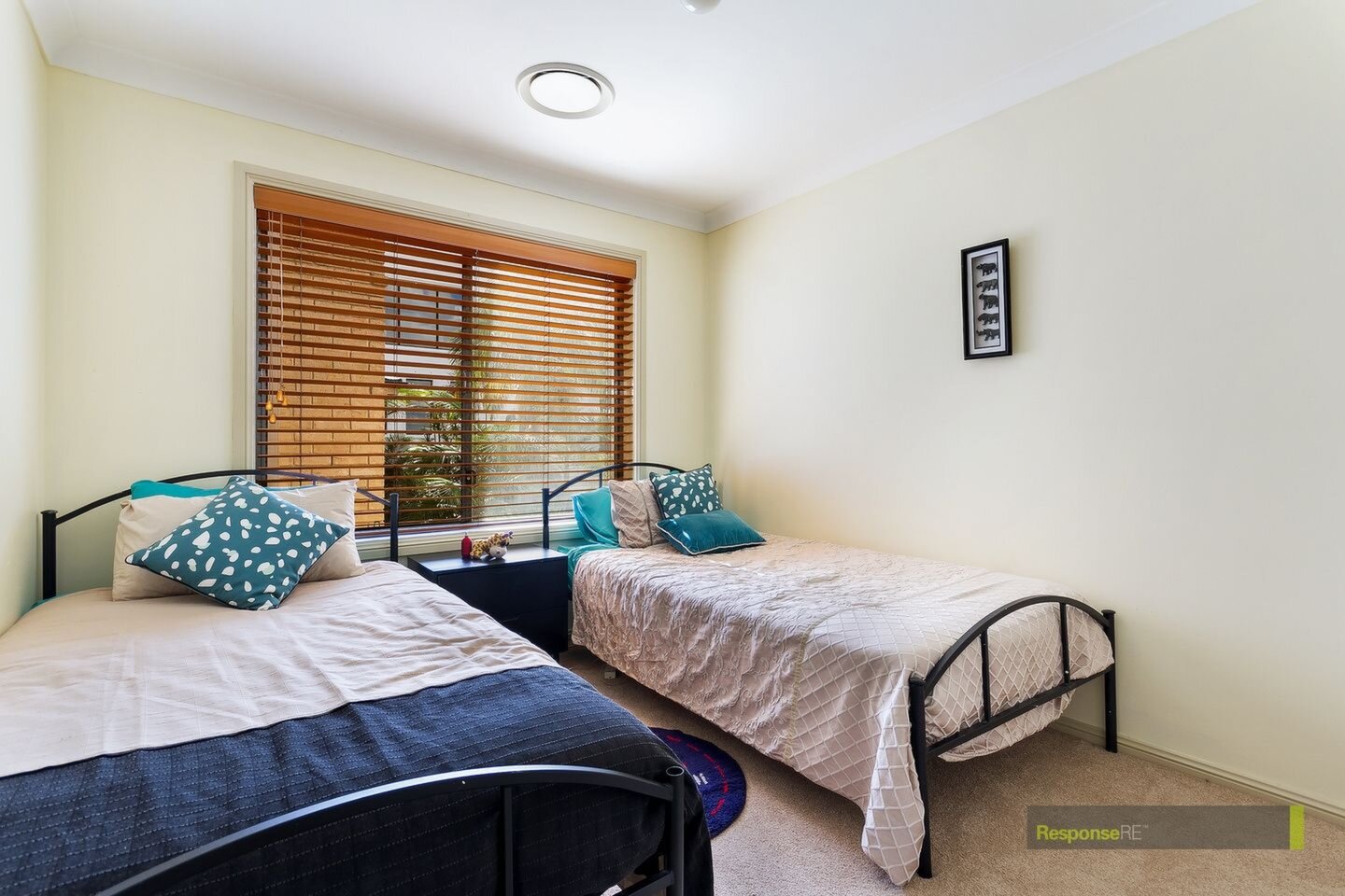 3 Currency Court, Winston Hills Sold by ResponseRE Walsh Sullivan Northmead - image 1
