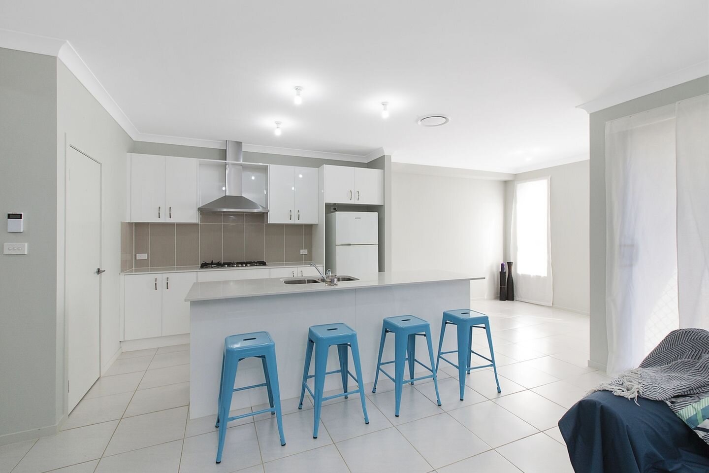 12 Stratton Lane, Penrith Sold by Response Real Estate Penrith - image 1