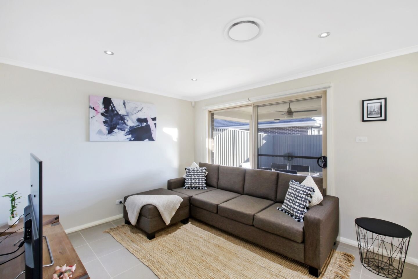 29 Forestwood Drive, Glenmore Park Sold by Response Real Estate Penrith - image 1