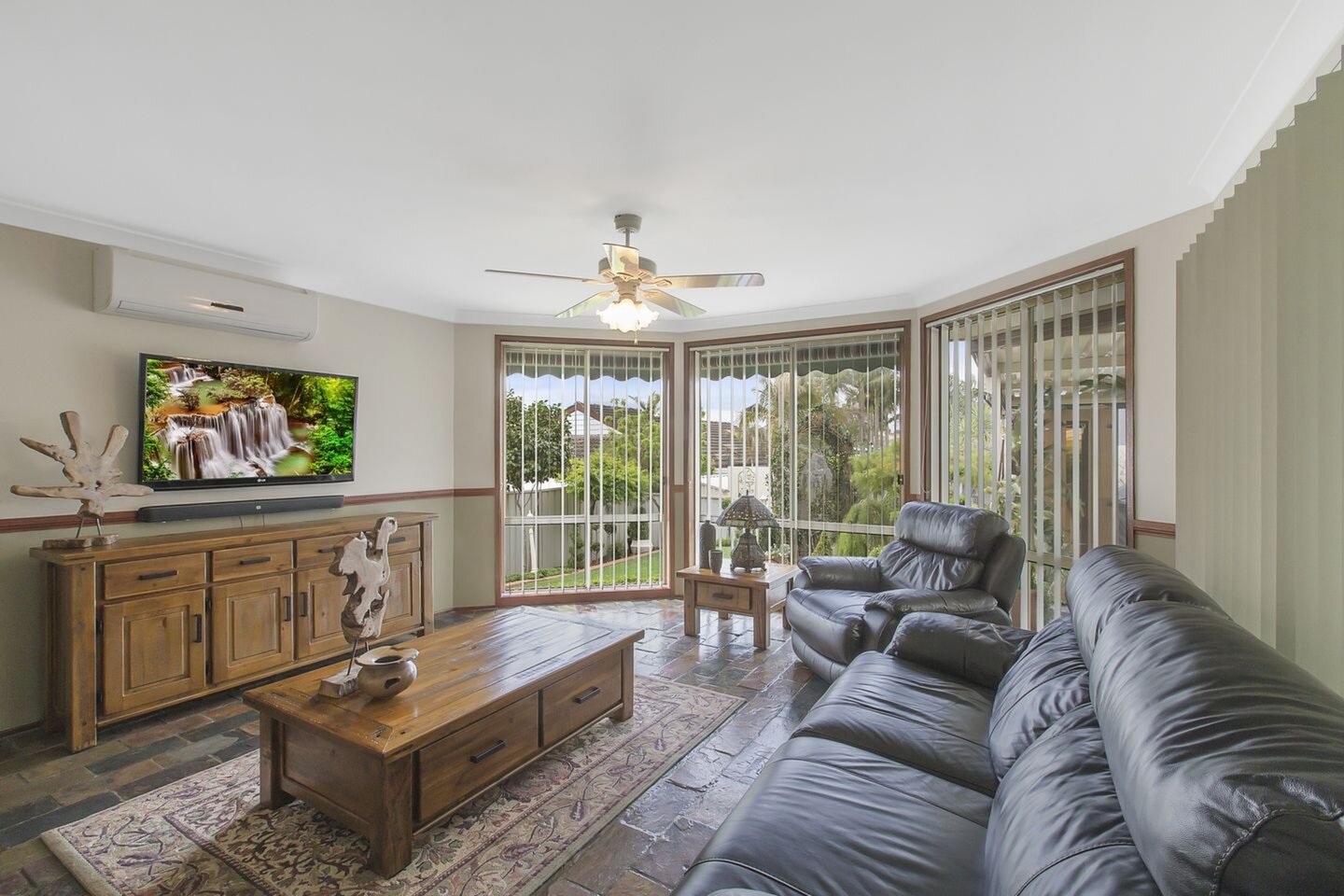 9 Tukara Road, South Penrith Sold by Response Real Estate Penrith - image 1