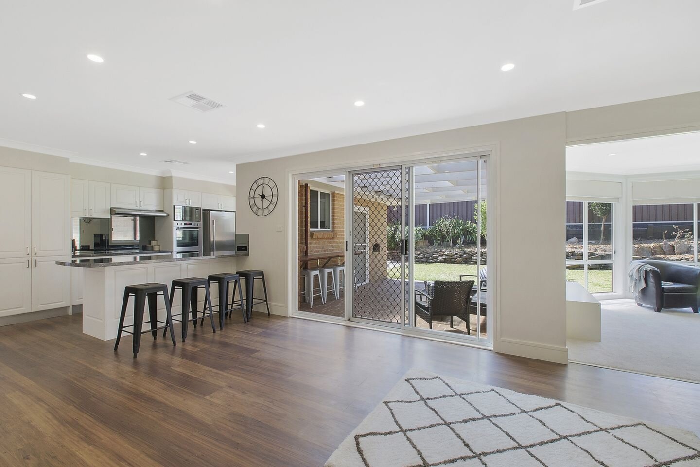 2 Barry Coe Place, Cranebrook Sold by Response Real Estate Penrith - image 1