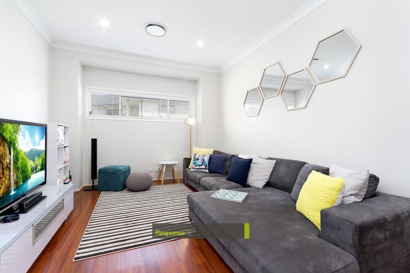 35 Rebellion Circuit, Beaumont Hills Sold by ResponseRE Walsh Sullivan Northmead - image 1