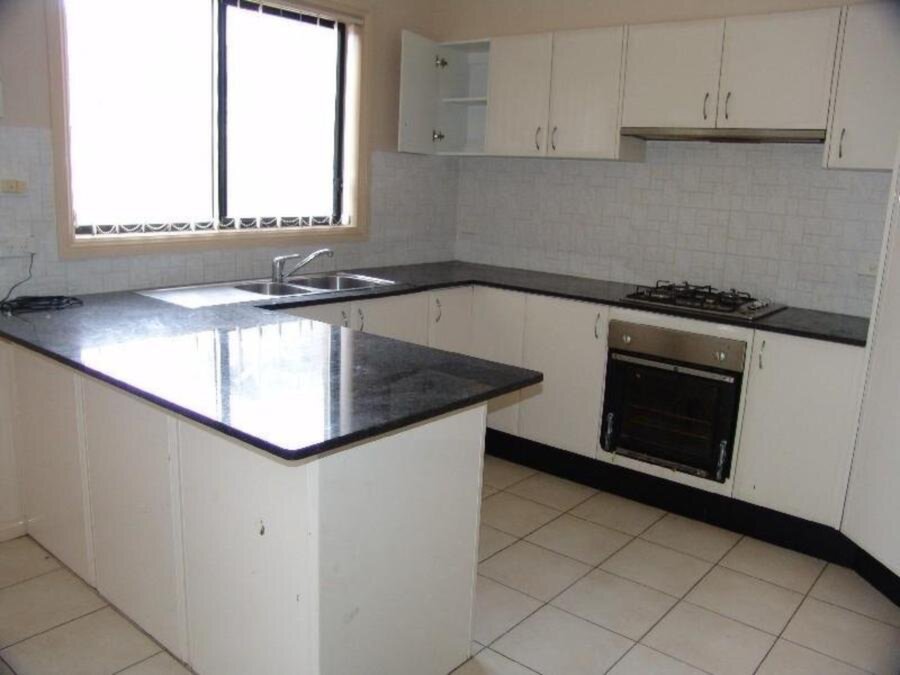 2/32-36 Brisbane Street, Oxley Park Sold by Response Real Estate Penrith - image 1