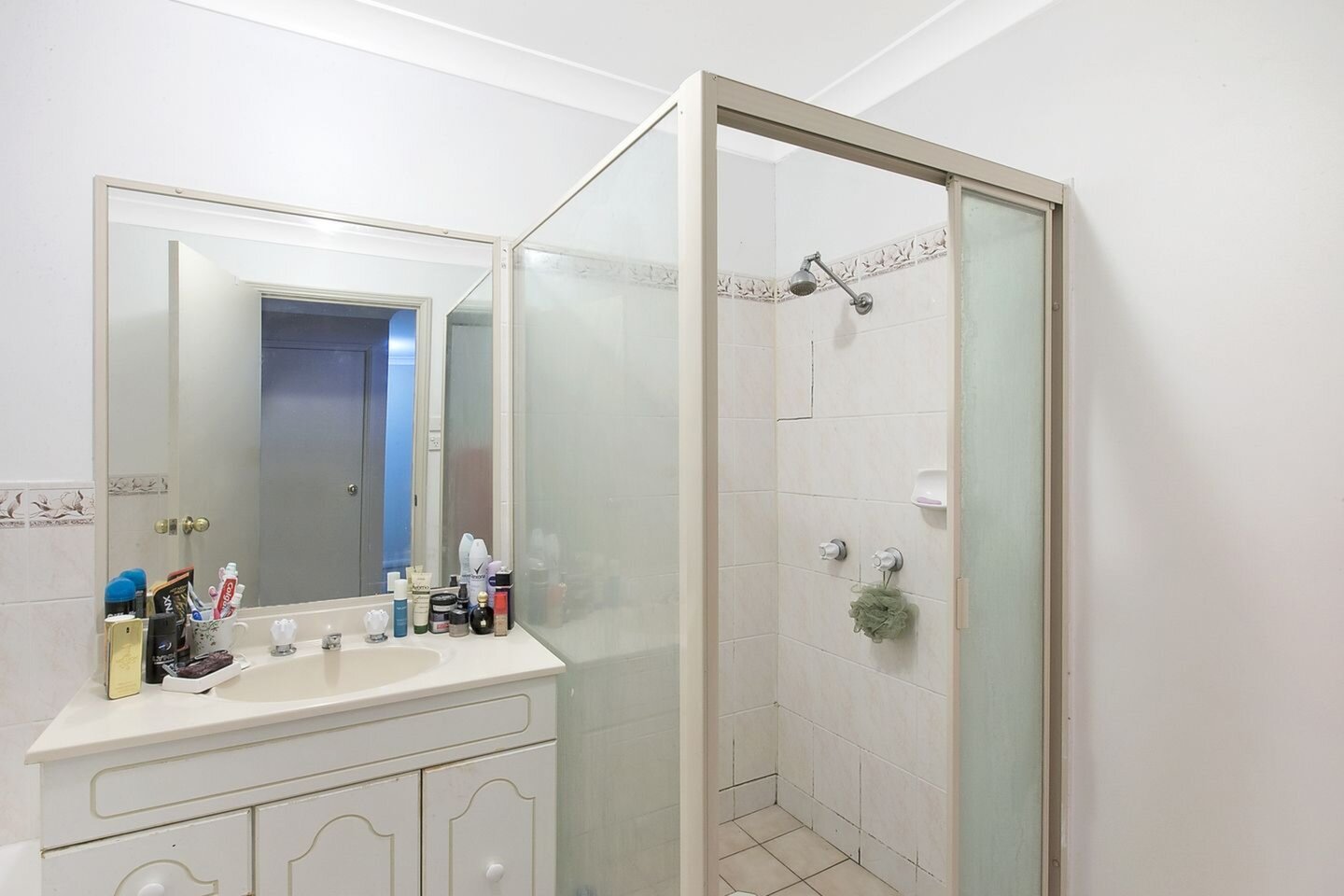 5/2 Dutton Place, Glenmore Park Sold by Response Real Estate Penrith - image 1