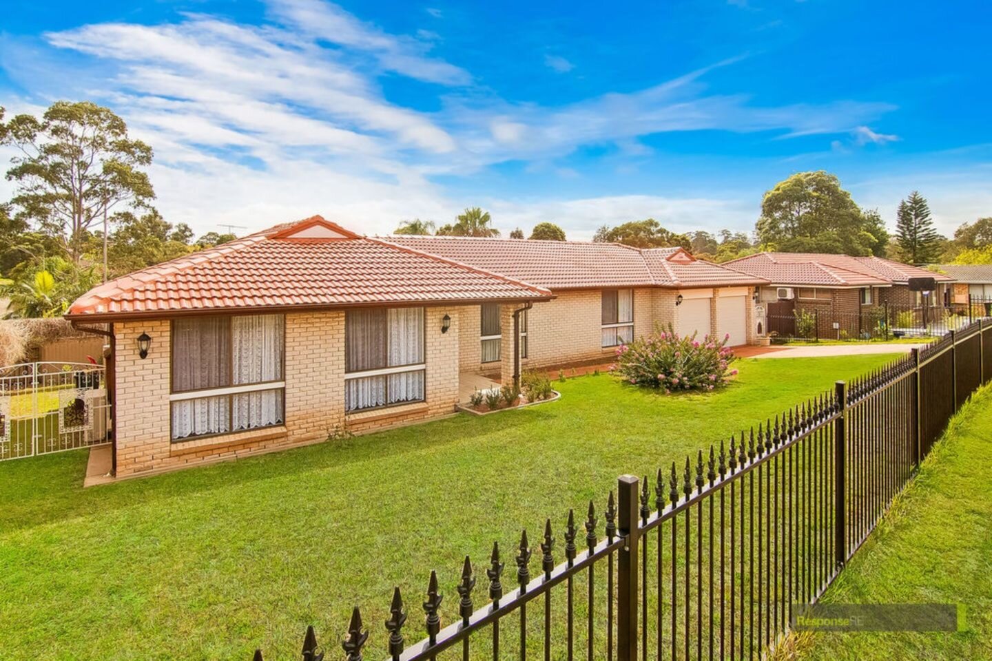 13 Molyneaux Avenue, Kings Langley Sold by ResponseRE Walsh Sullivan Northmead - image 1