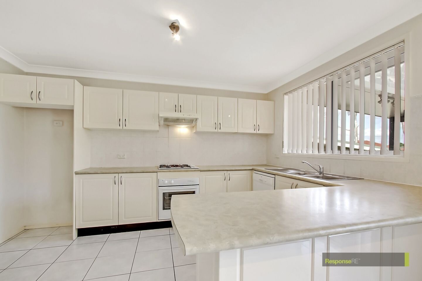 8  Forcett Close, West Hoxton Sold by ResponseRE - image 1