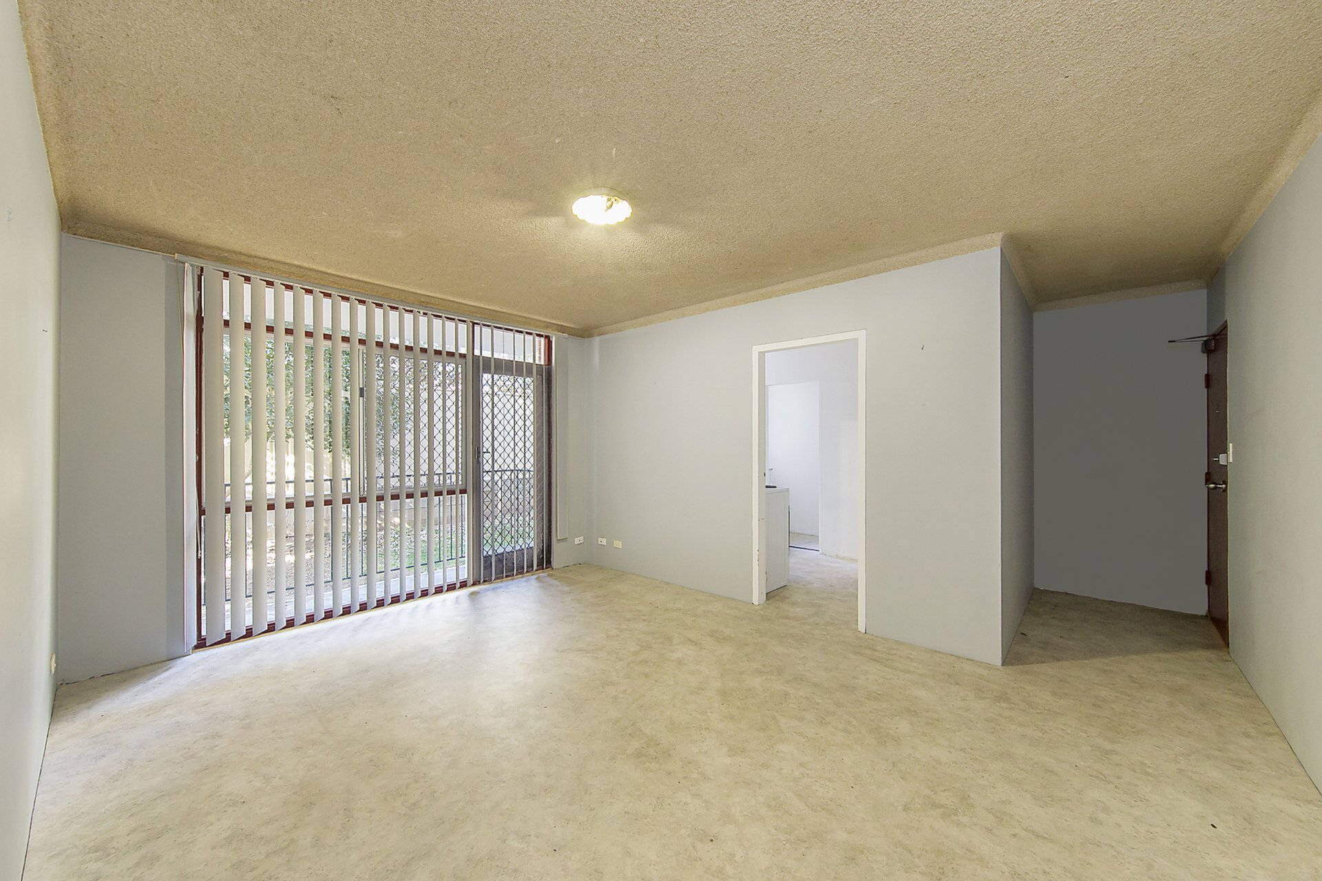 4/209 Derby Street, Penrith Sold by Response Real Estate Penrith - image 1