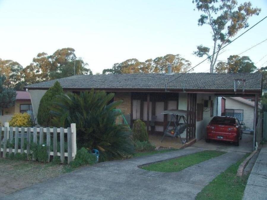 12 Dundee Street, Cambridge Park Sold by Response Real Estate Penrith - image 1