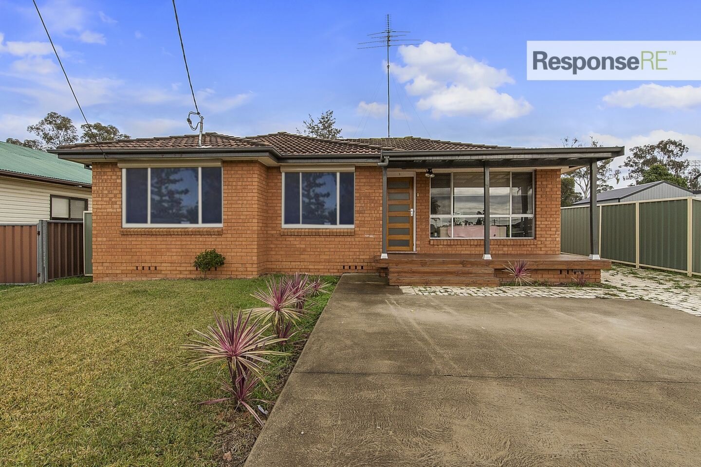 3 Barker Street, Cambridge Park Sold by Response Real Estate Penrith - image 1