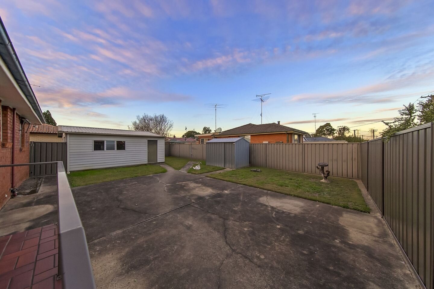 13 Munmora Place, Oxley Park Sold by Response Real Estate Penrith - image 1