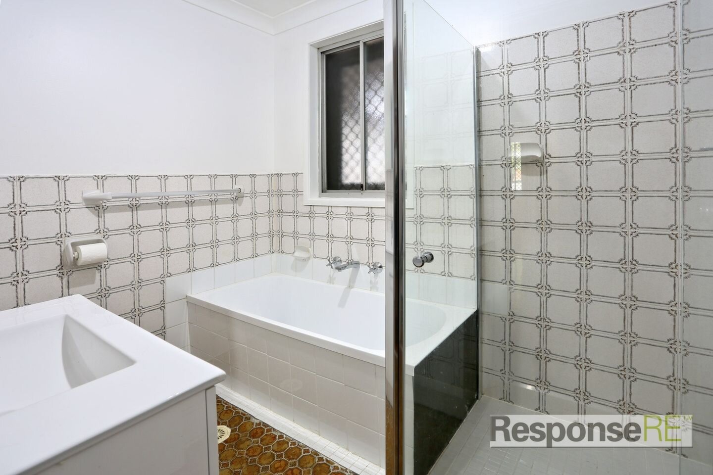 35  Chaplin Crescent, Quakers Hill Sold by ResponseRE - image 1