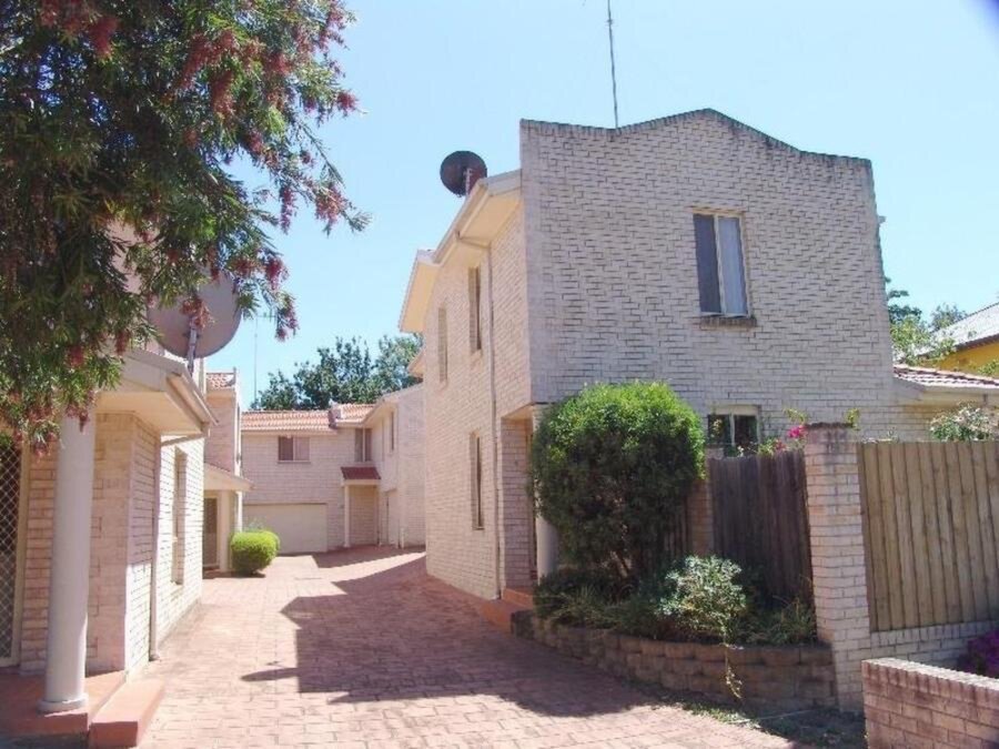 4/79 Lethbridge Street, Penrith Sold by Response Real Estate Penrith - image 1