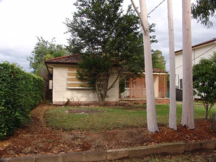 62 Ladbury Avenue, Penrith Sold by Response Real Estate Penrith - image 1