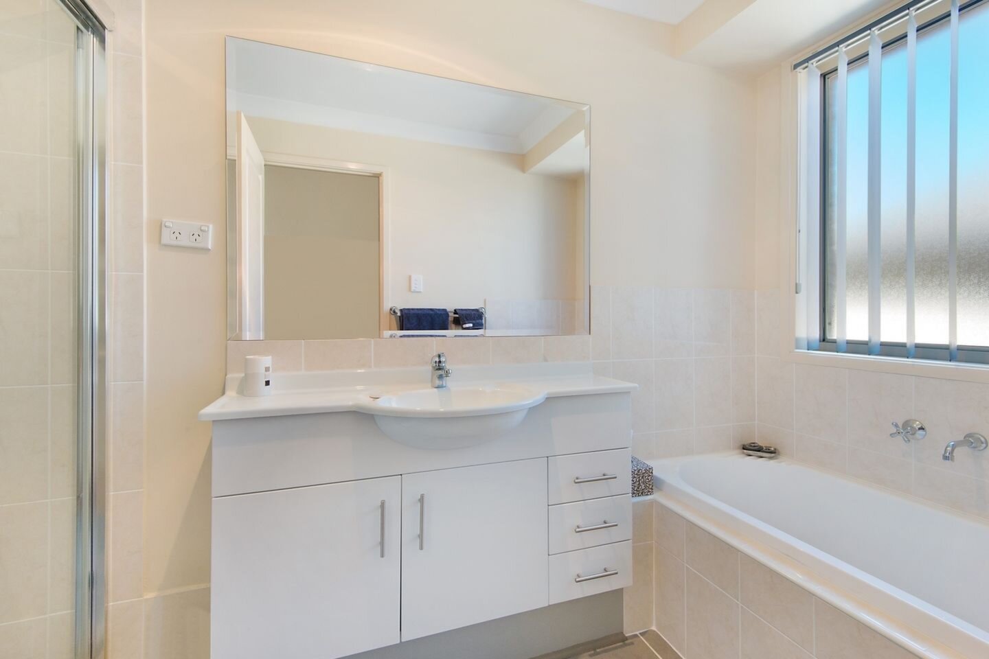 6 Yaldara Street, Kellyville Ridge Sold by ResponseRE - image 1