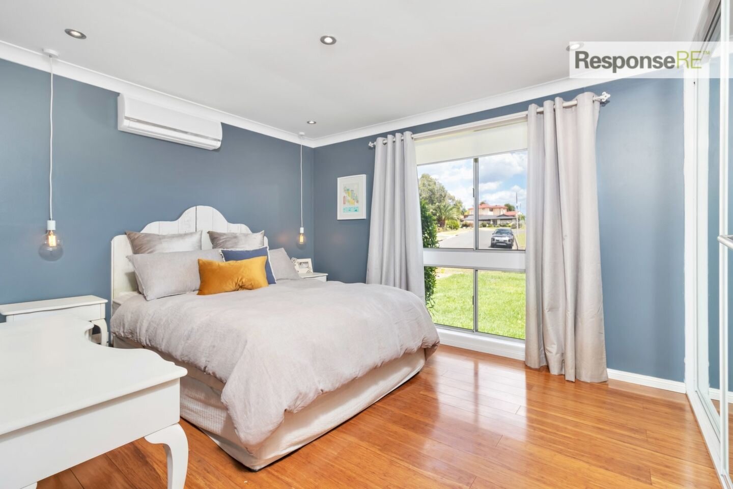 12 Moolana Parade, South Penrith Sold by Response Real Estate Penrith - image 1