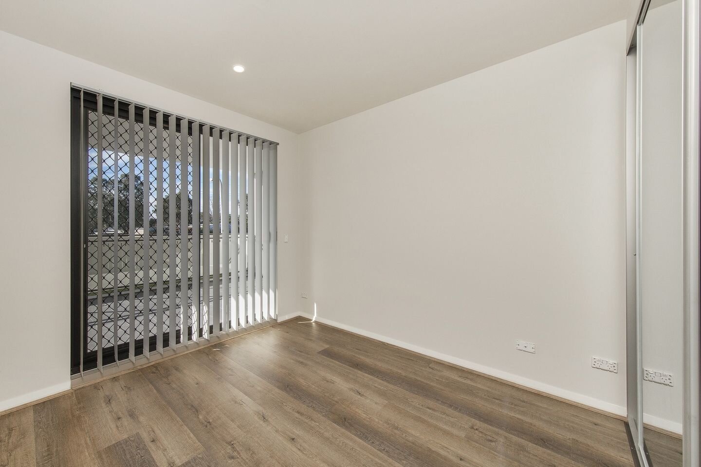 L53, 212/240-250 Great Western Highway, Kingswood Sold by Response Real Estate Penrith - image 1