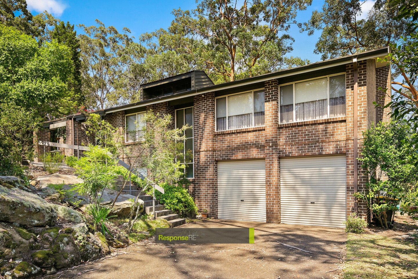7 Knight Place, Castle Hill Sold by ResponseRE Walsh Sullivan Baulkham Hills - image 1
