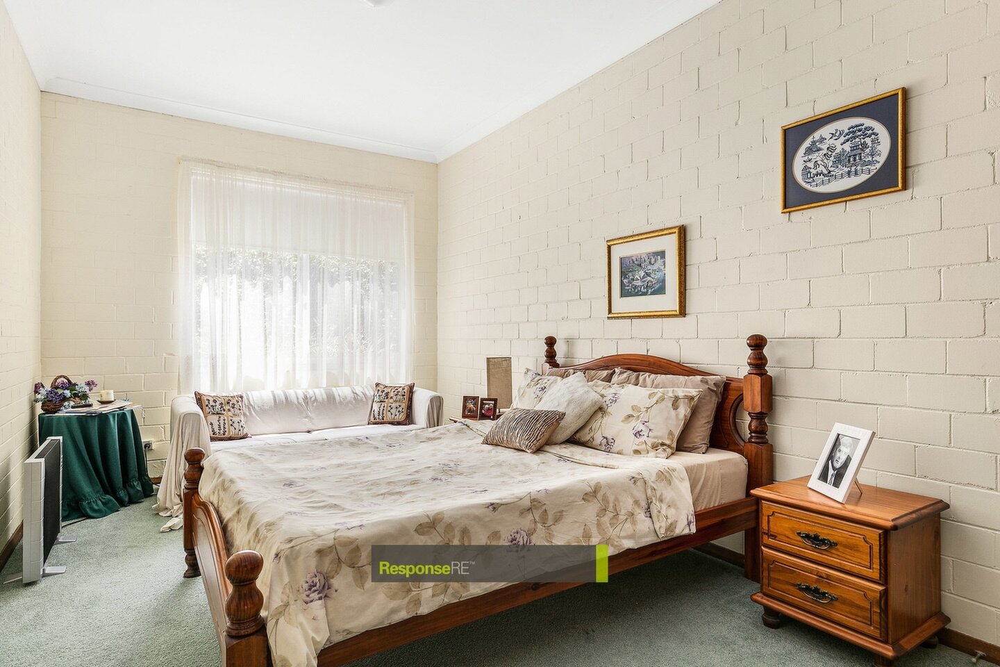 7 Knight Place, Castle Hill Sold by ResponseRE Walsh Sullivan Baulkham Hills - image 1