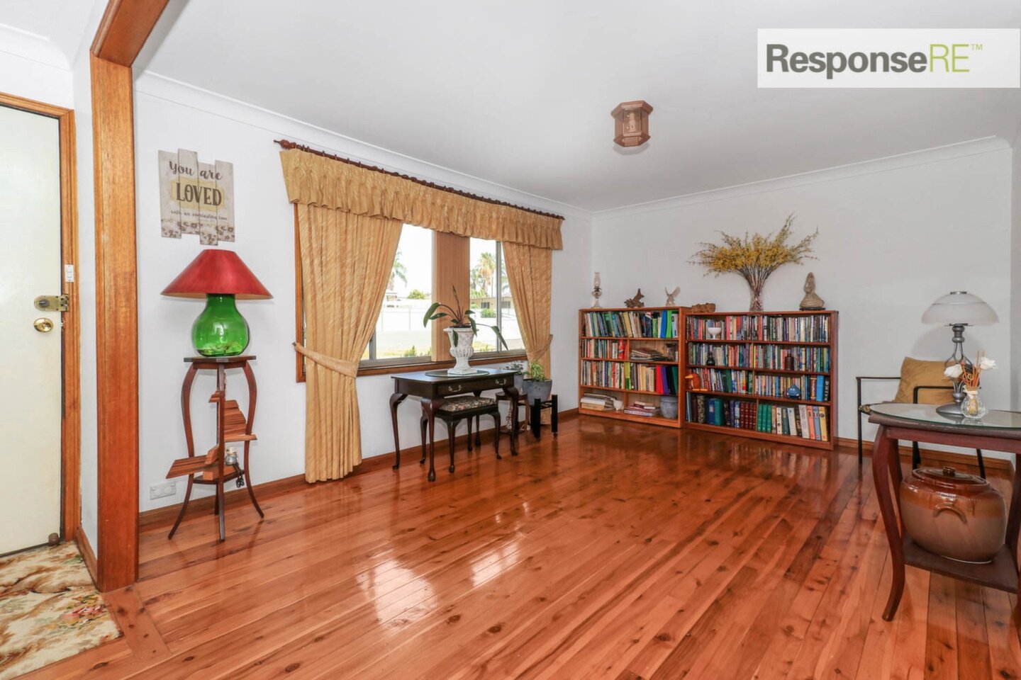 9 Damien Avenue, South Penrith Sold by Response Real Estate Penrith - image 1