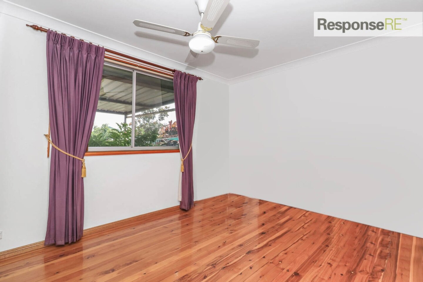 9 Damien Avenue, South Penrith Sold by Response Real Estate Penrith - image 1