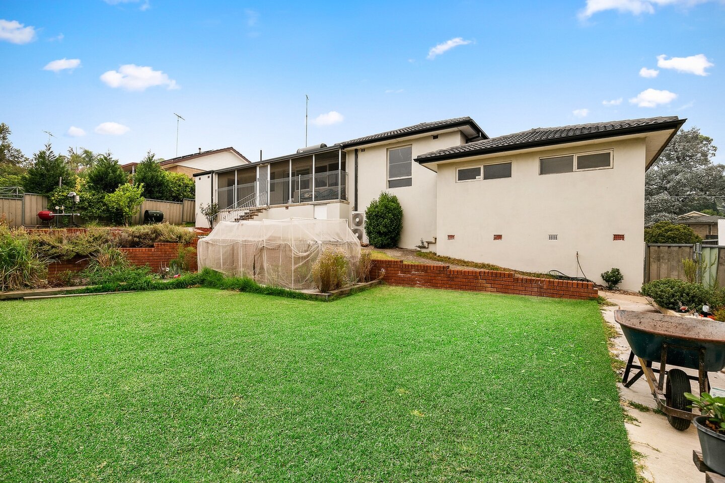 15 Merindah Road, Baulkham Hills Sold by ResponseRE Walsh Sullivan Northmead - image 1