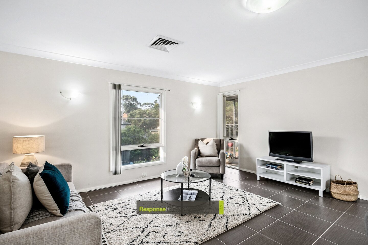15 Merindah Road, Baulkham Hills Sold by ResponseRE Walsh Sullivan Northmead - image 1