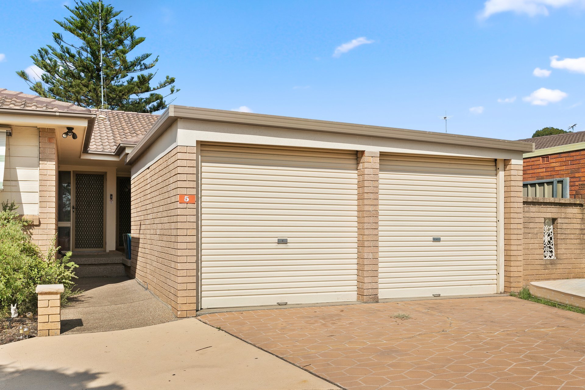 5A Solander Road, Kings Langley Leased by ResponseRE Walsh Sullivan Baulkham Hills - image 1