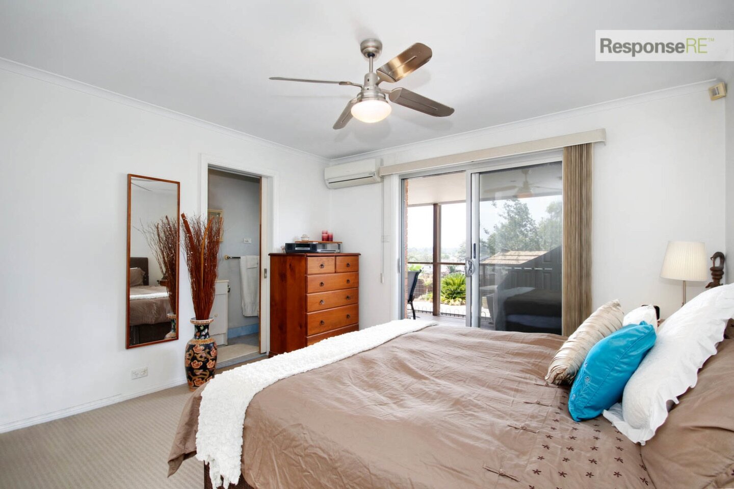 2 Nerang Circuit, South Penrith Sold by Response Real Estate Penrith - image 1